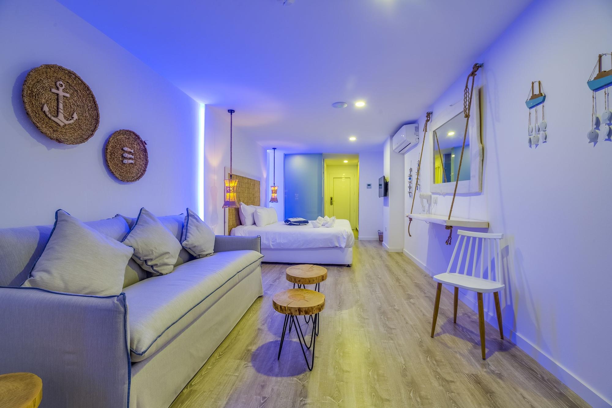الشقق الفندقية أيا نابافي  Blue Harbour Boutique المظهر الخارجي الصورة